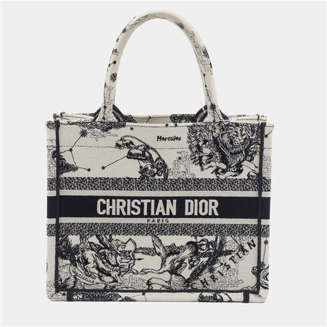 dior hercules tote|Dior carryall tote.